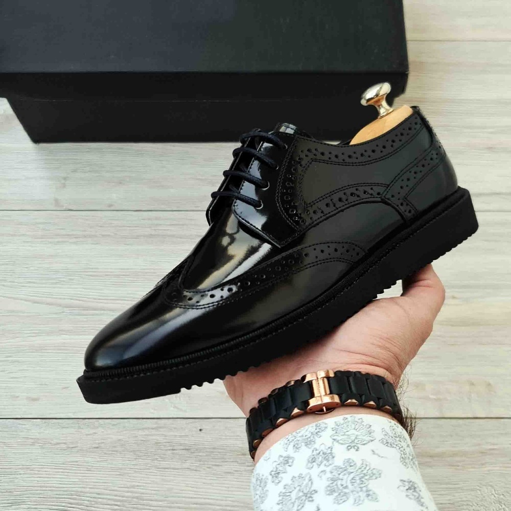 Men's Leather Wingtip Oxfords - Picture 3 of 5